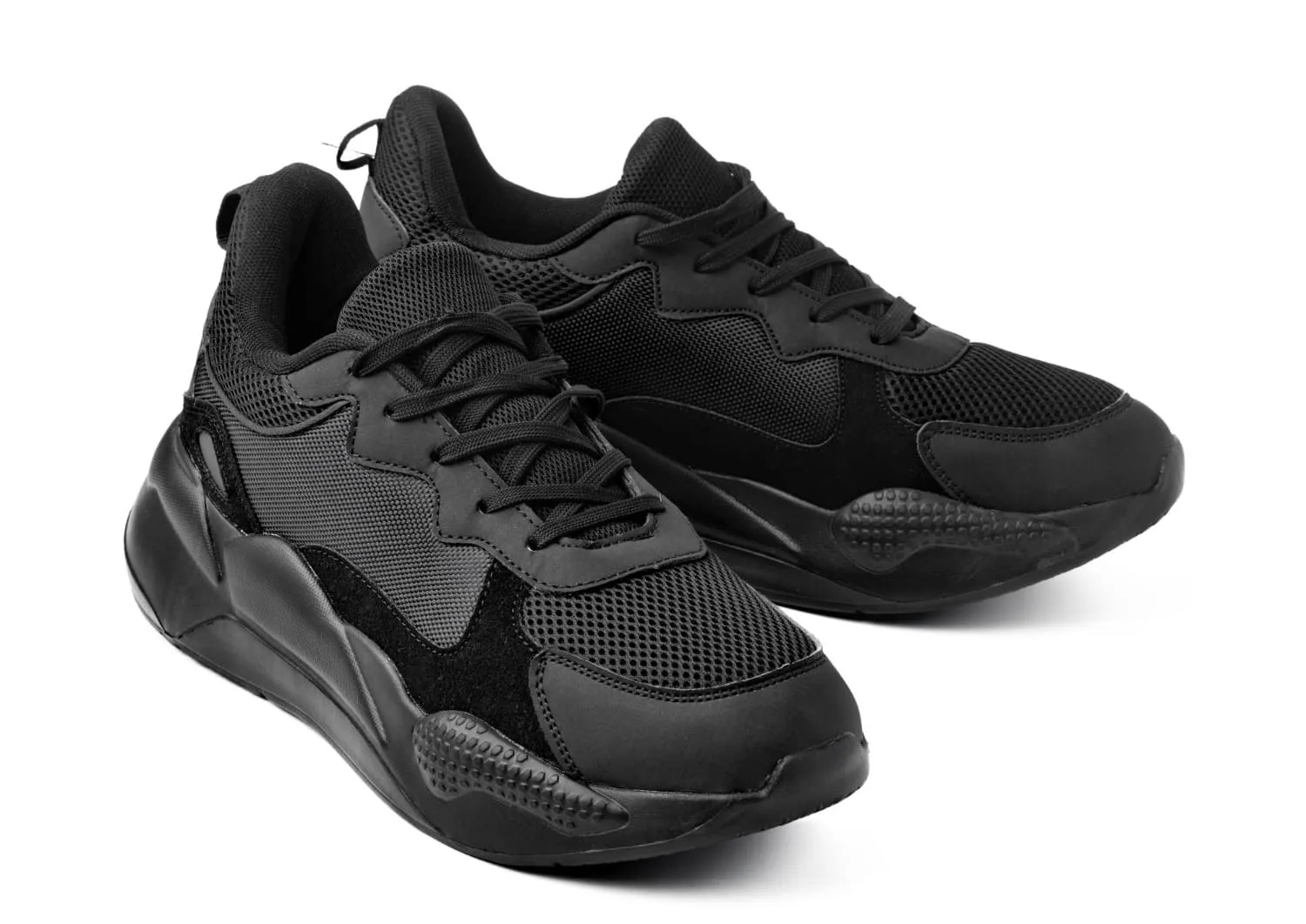 Nike Air Max Nuaxis Front View